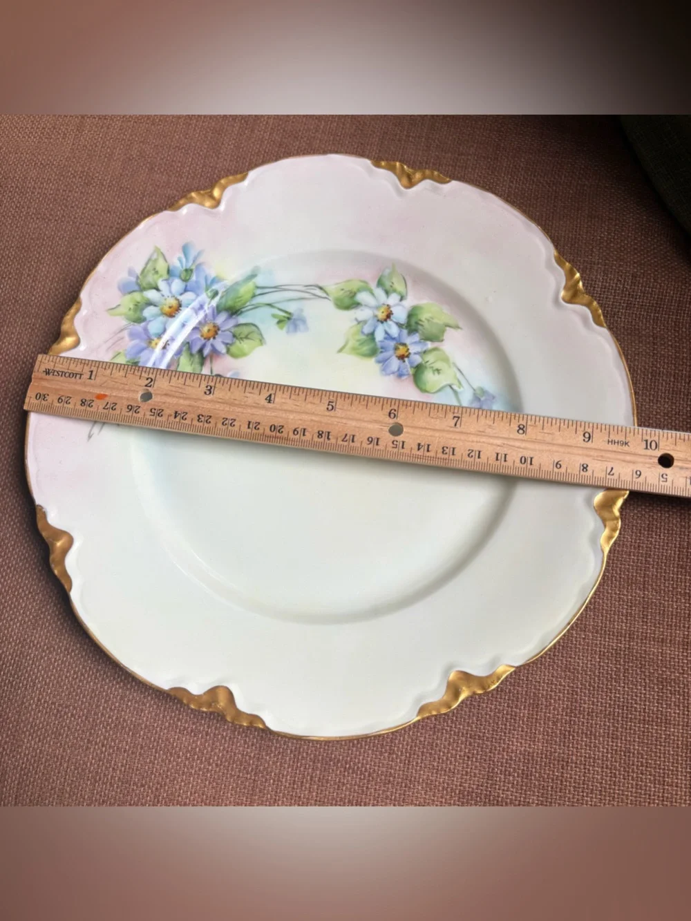 Antique Hutschenreuther Selb Bavaria Hand Painted Floral Plate Artist Signed